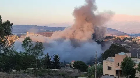 Israel's Air Strikes Strike Southern Lebanon